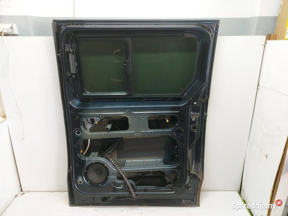 VW Multivan 7T0 T7 2023 drzwi prawe tył tylne