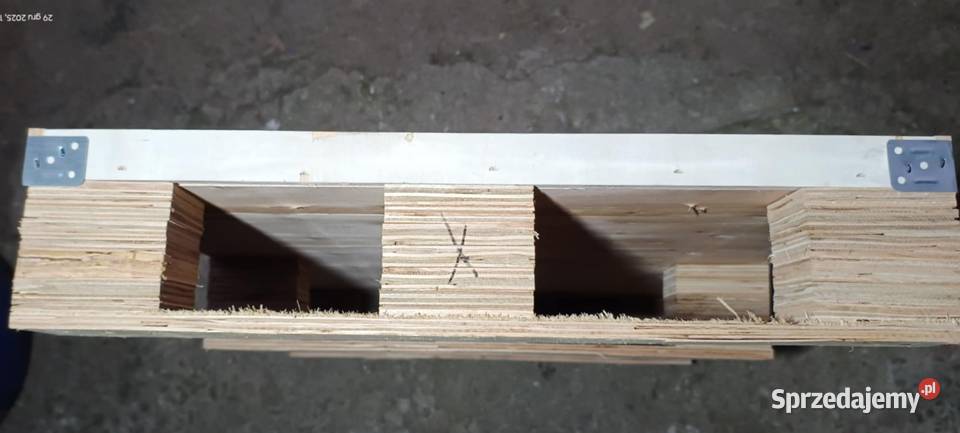 Sprzedam palety ze sklejki 90 x 70 72 x 60