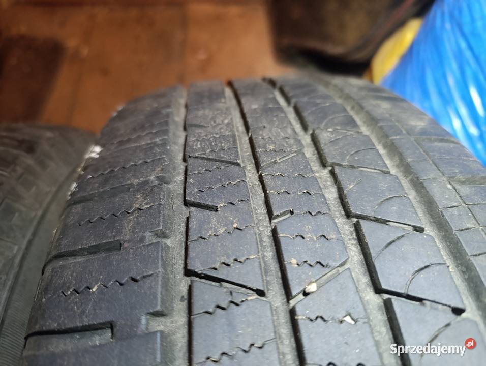 Komplet opon całorocznych Continental 2156516 całoroczne Poledno sprzedam