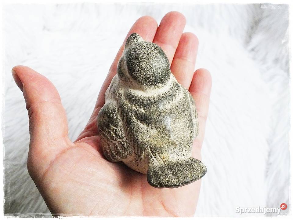 Stara figurka z gipsu mały ptaszek wróbelek Żary sprzedam