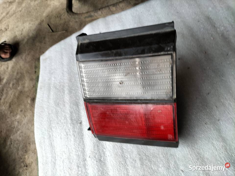 vw PASSAT B3 LAMPA TYŁ TYLNA KLAPA lubelskie