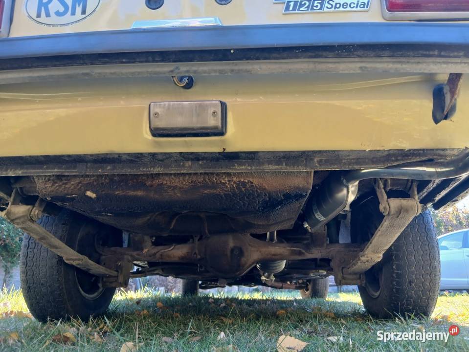 Klasyczne piękne włoskie auto Fiat 125 Special Kraśnik