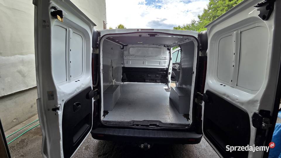 Sprzedan Renault Trafic 16 diesel 2019 czujnik parkowania Renault Zbąszyń