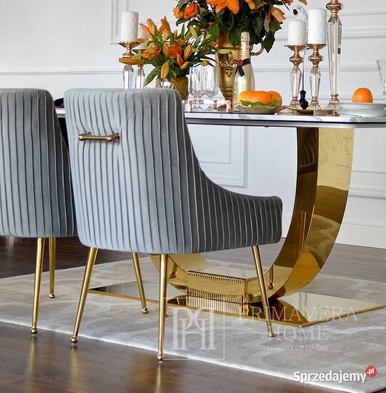 Designerskie krzesło tapicerowane z kołatką Krzesła Warszawa