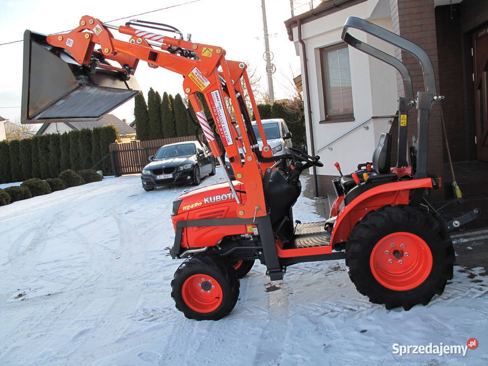 Mini Traktorek Kubota B2420 4X4 24 Wspomaganie