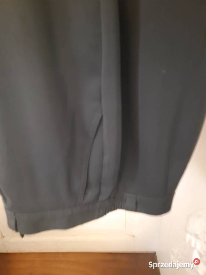 Damski garnitur firma ClaudiaModen 48 Rozmiar 48 Morąg