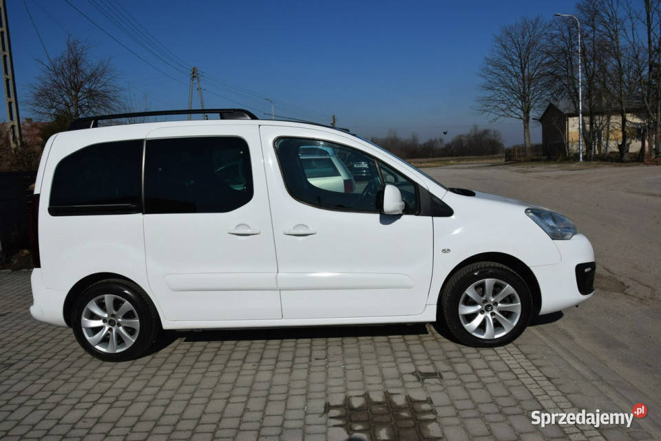Citroen Berlingo 16 HDI 2017r Klimatronik PDC nieuszkodzony Majdan Sieniawski