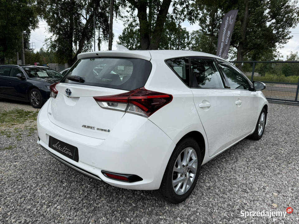 Toyota Auris 18 HSD 136 Serwisowany Kamera Ładny automatyczna Otwock Mały