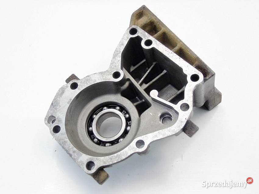 OBUDOWA TYŁ SKRZYNI 20 E200 W210 S210 2022710101 osobowe Sosnowiec