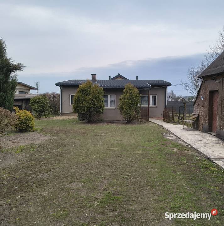 Zabudowana nieruchomość położona we Wronowicach Wronowice