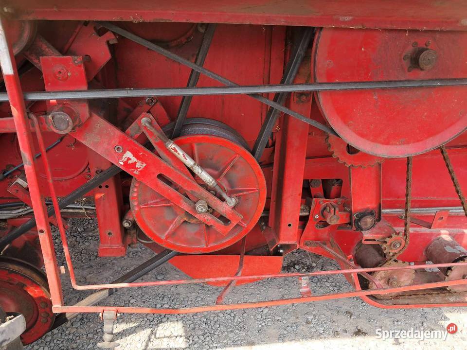 Kombajn Massey Ferguson 506 z sieczkarnia heder Zbożowe Radom