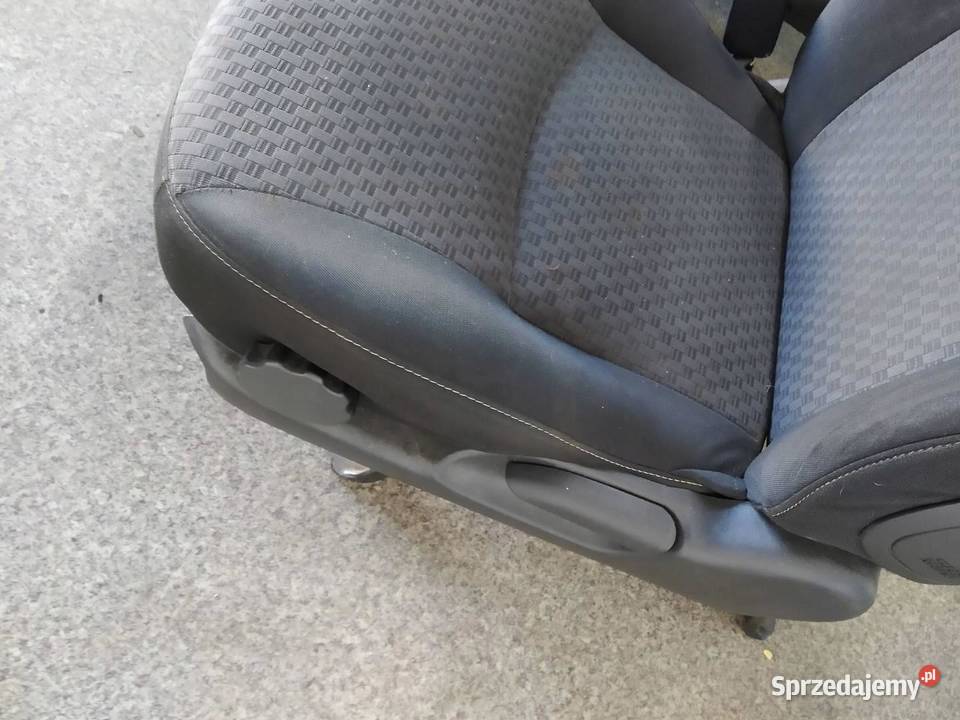 FOTELE PRZÓD KANAPA EUROPA KOMPLET Mitsubishi