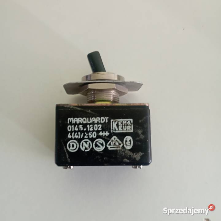 Dźwigniowe przełączniki różnego rodzaju