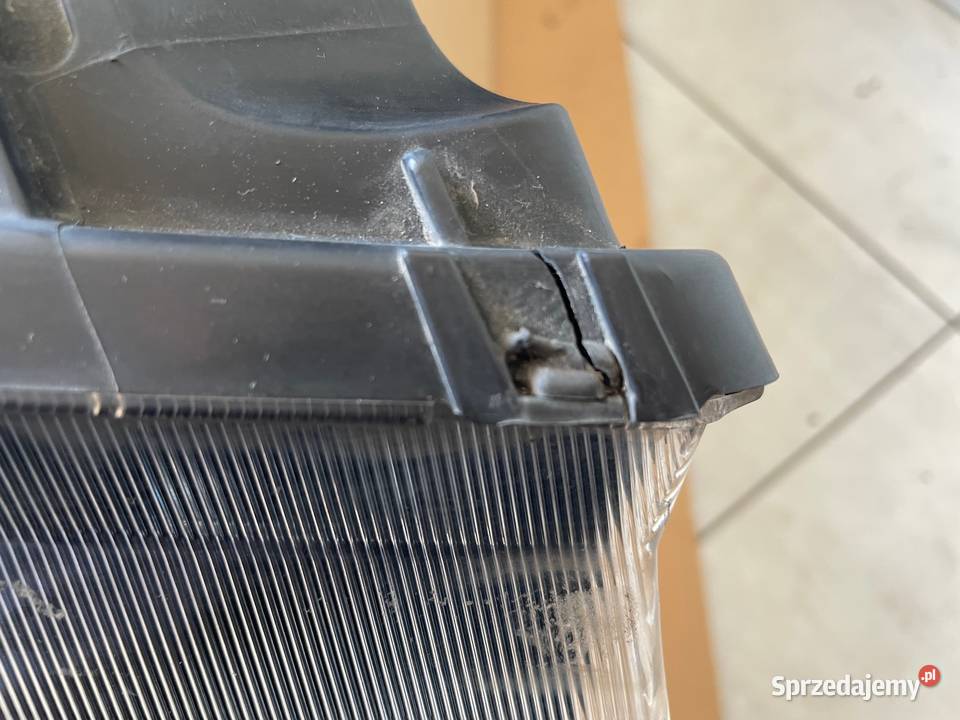 lampa przednia prawa kia sportage 921023wxxx wyposażenie elektryczne Części małopolskie