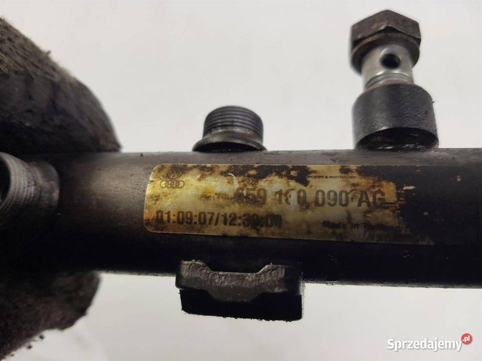 LISTWA WTRYSKOWA AUDI A8 D3 LIFT 057130764F osobowe kujawsko-pomorskie Lipno