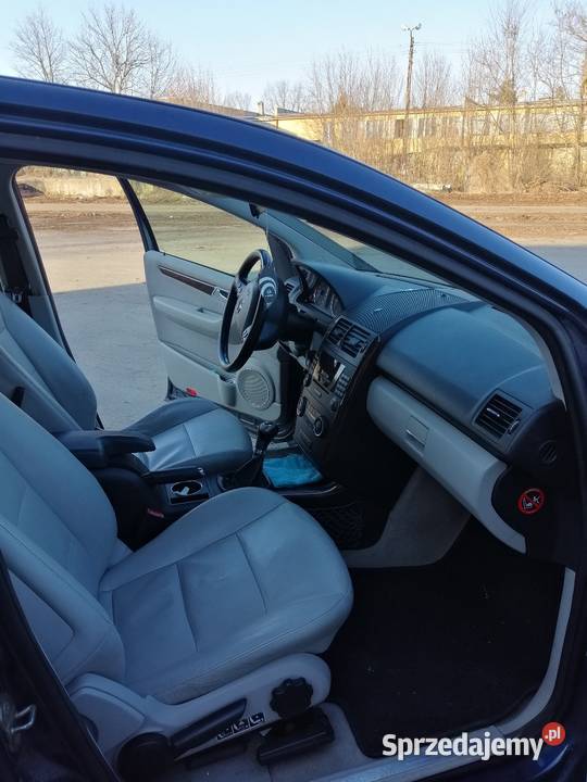 Mercedes Aklasa w169 20 Benzyna nieuszkodzony Oleśnica
