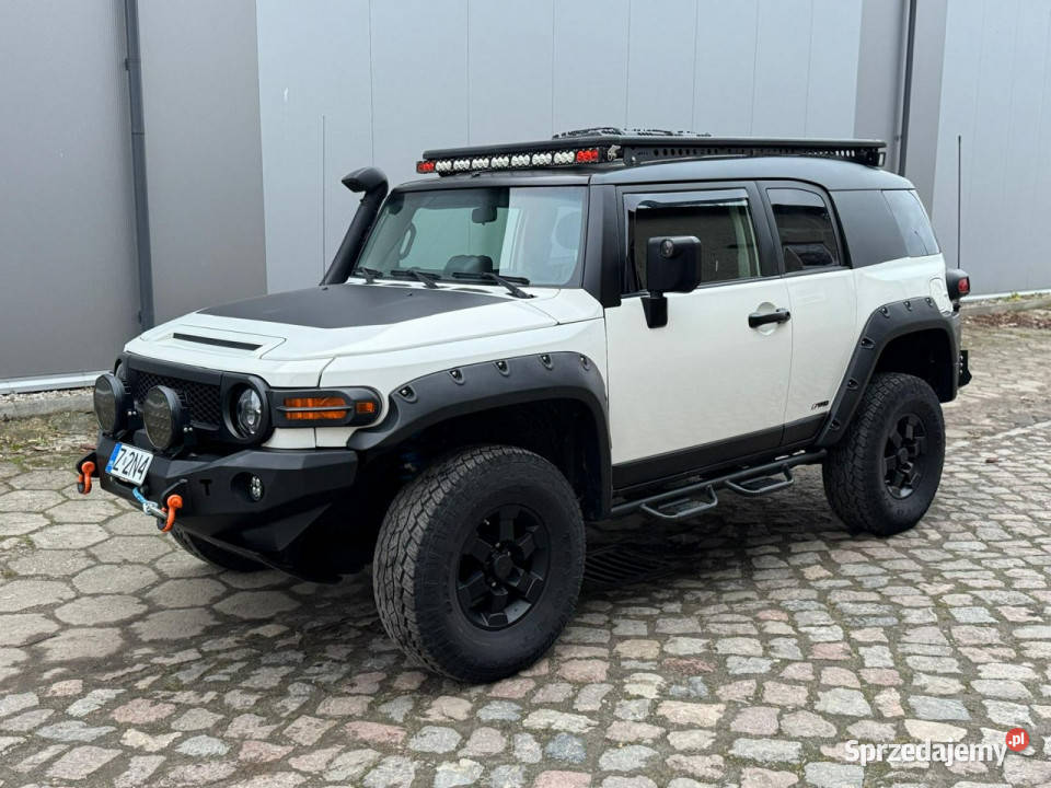 Toyota FJ Cruiser 40 V6 4x4 Snorkel Wyciągarka