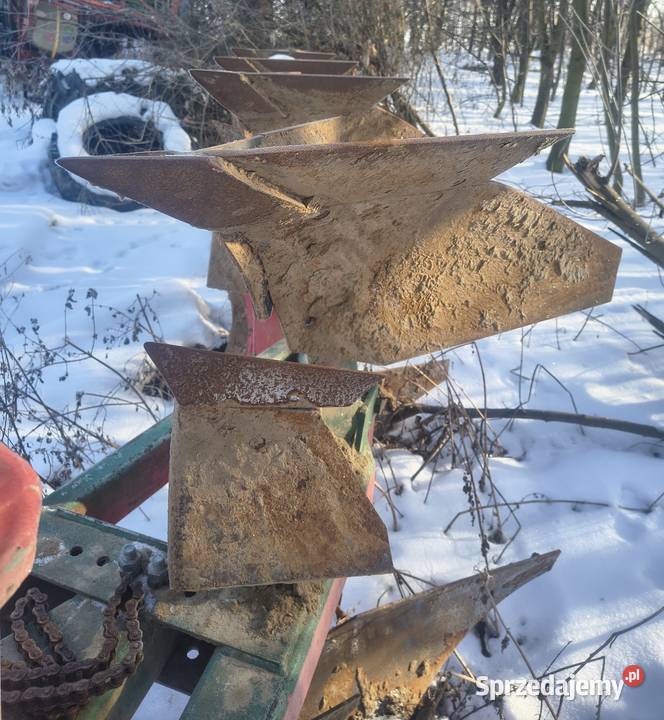Pług obrotowy 31 Naud sprzedam zamiana Ostrowiec Świętokrzyski