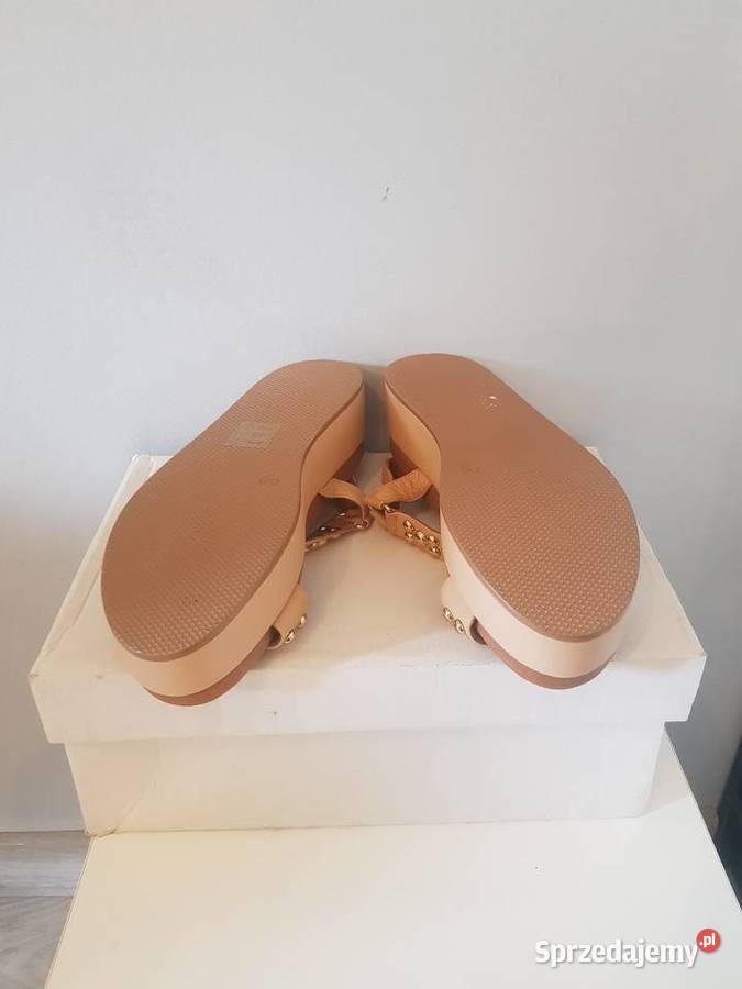 Damskie sandały na platformie Inuovo 38