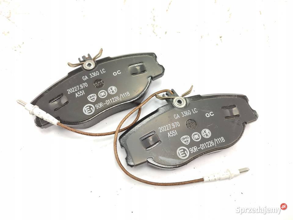 KLOCKI HAMULCOWE PRZÓD FIAT SCUDO 220 19962006