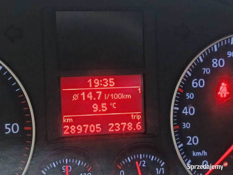 Golf 5 19 tdi BKC 120 światła przeciwmgielne Krosno sprzedam