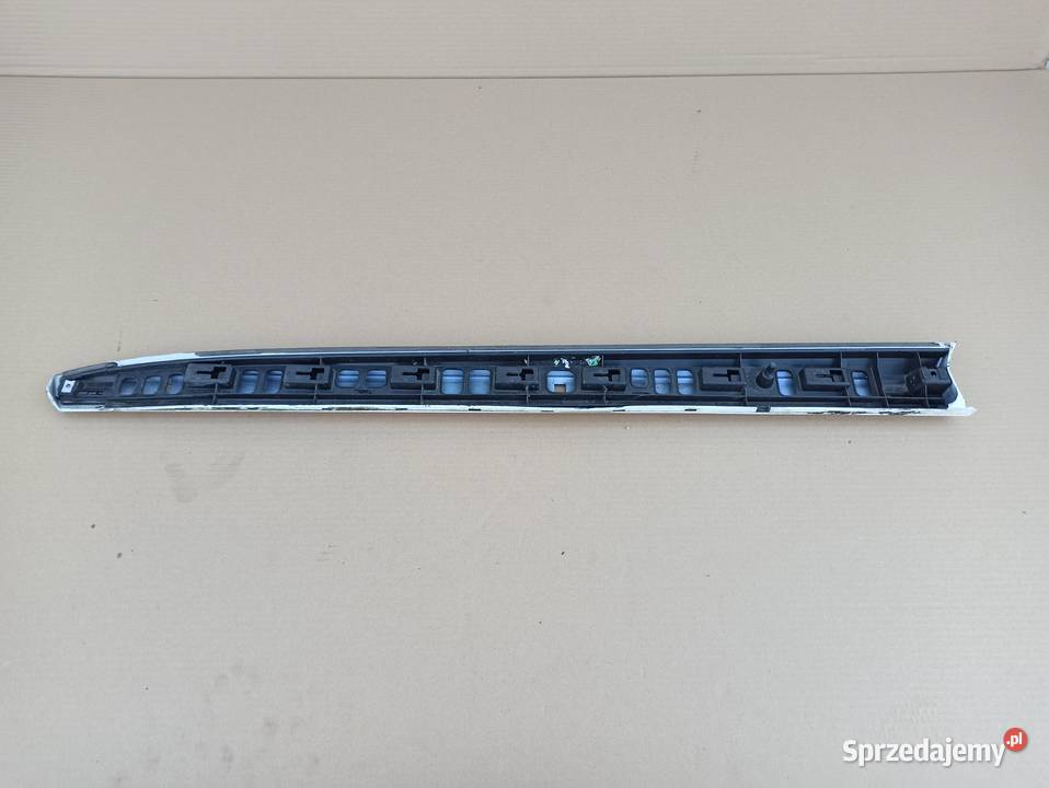 VW ARTEON LISTWA DRZWI PRAWY PRZÓD 3G8853970B osobowe Trzciel sprzedam