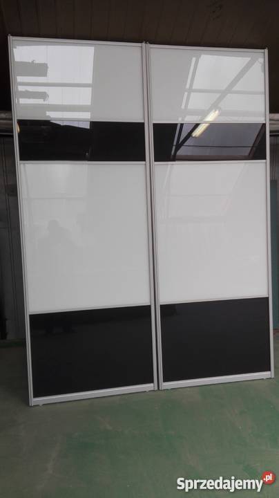 Szafy z drzwiami przesuwnymizabudowy