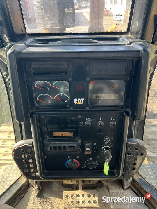 Spychacz Cat D6N XL Rok produkcji 2006 Zator