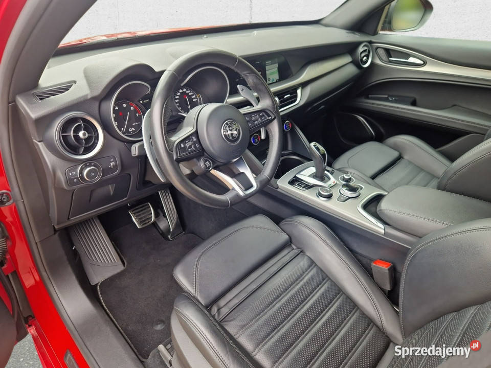 Alfa Romeo Stelvio 20 Turbo Veloce Q4 Z wielofunkcyjna kierownica