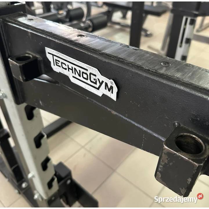 Klatka wielofunkcyjna Half Rack Technogym Wałcz
