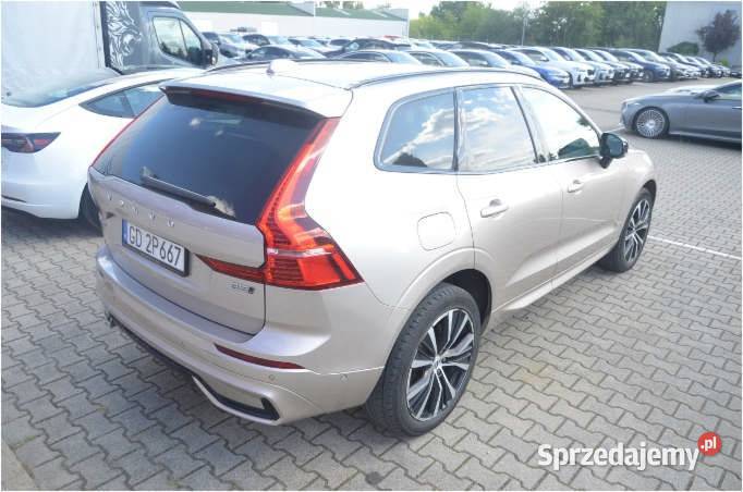VOLVO XC60 2022 196900 ccm 250 Motoryzacja