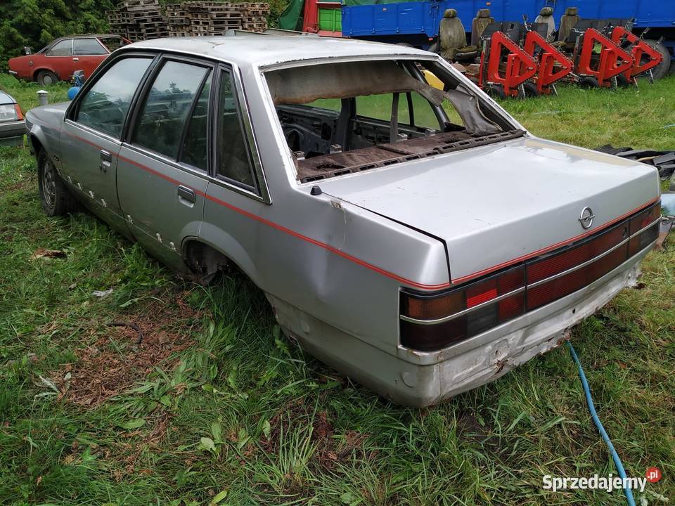 Sprzedam Hurtowo OPEL SENTATOR A w całosci na Łódź sprzedam