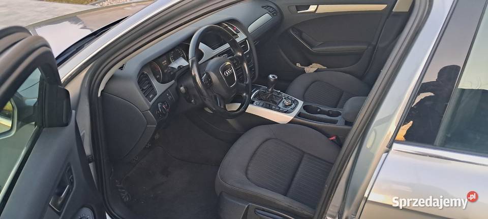 Audi A4 B8 20 TDI 140 super stan Sieradz