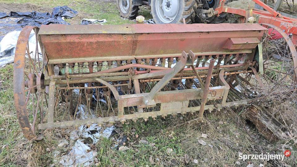 Siewnik konny 23 lejki przystosowany do ciągnika Żarnów
