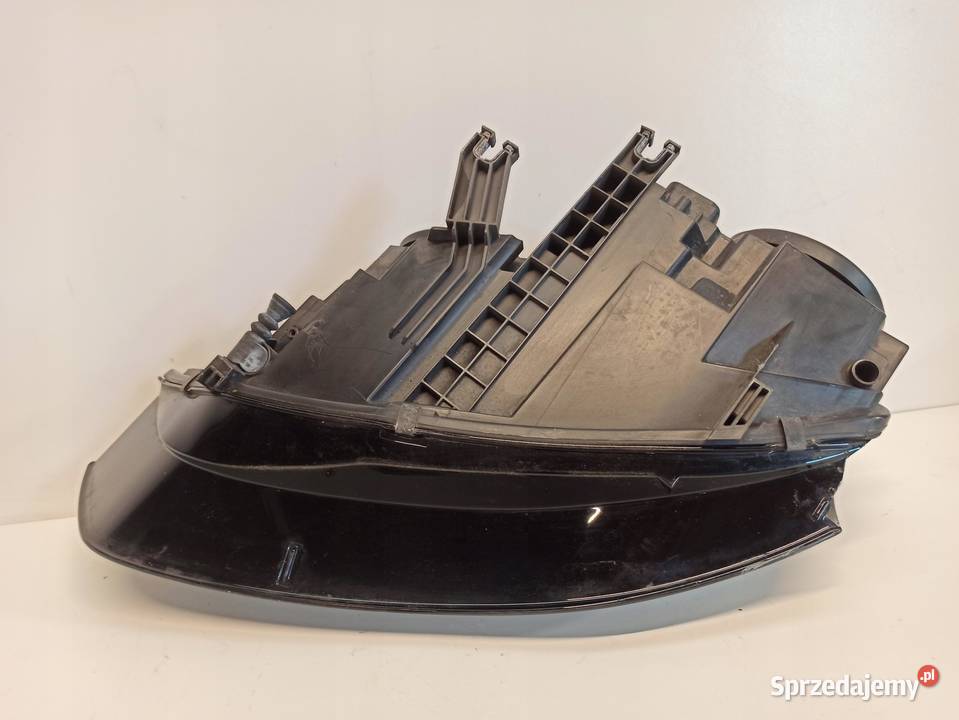 LAMPA PRAWY PRZÓD AUDI A4 B8 8K0941004M RHD