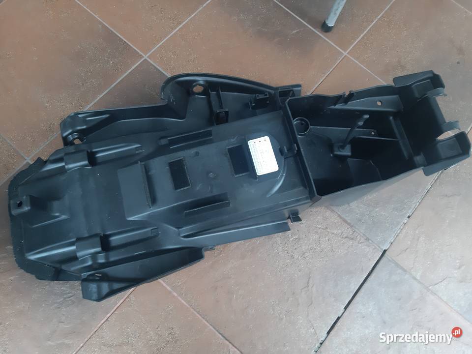 Honda Varadero 125 2004r nadkole plastik Warszawa