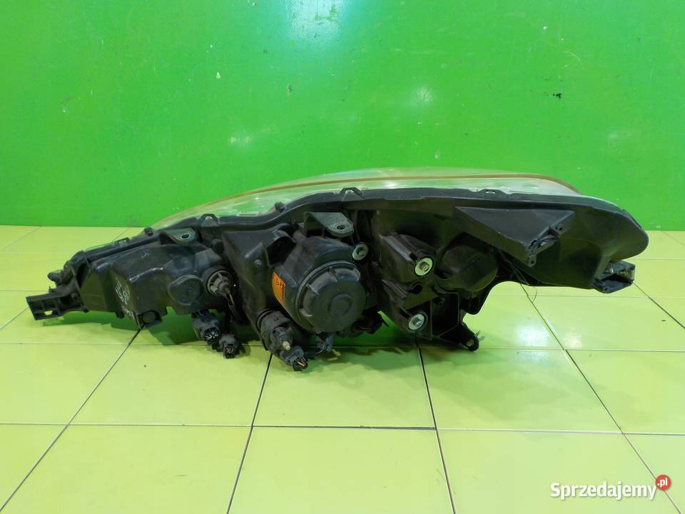 PEUGEOT 4007 11r 5D XENON lampa prawa przod Suków
