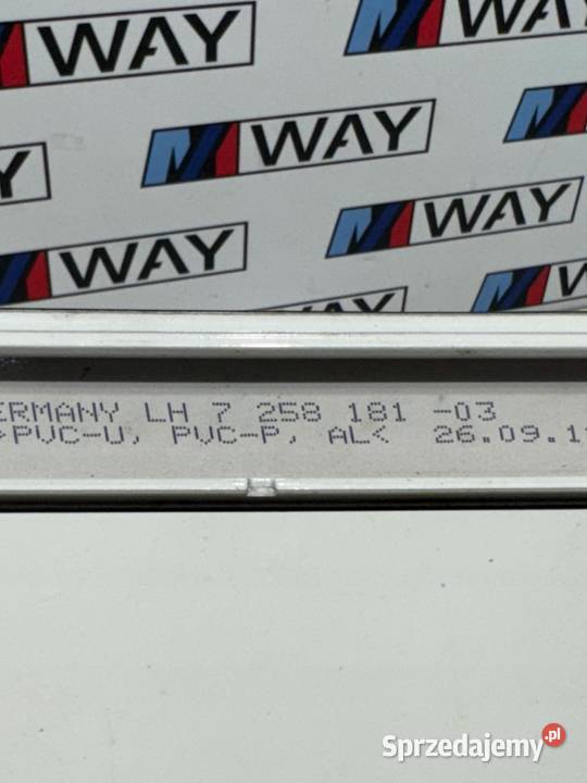 BMW F30 LISTWA DACHOWA LEWA 7258181 osobowe