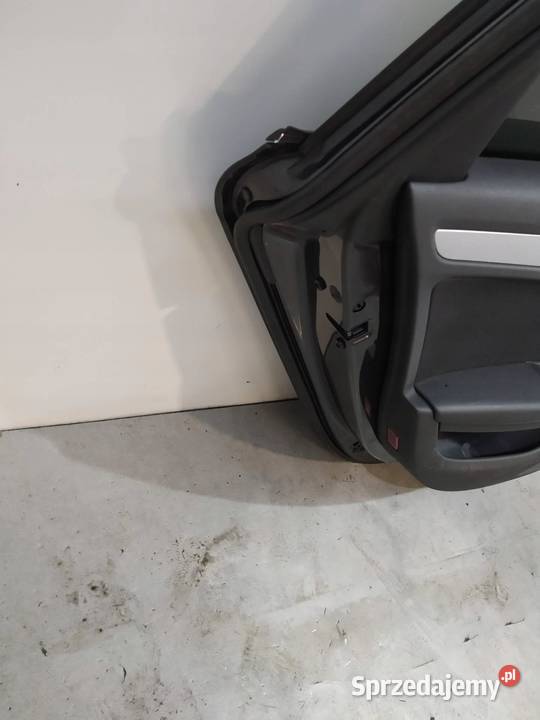 DRZWI LEWE TYŁ KOMBI AVANT LZ7L Audi A4 IV sprzedam