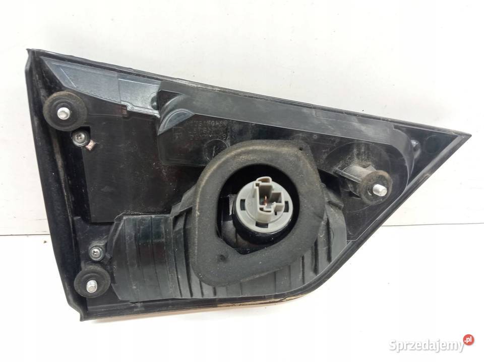 LAMPA TYŁ W KLAPĘ PRAWA EU Mitsubishi Outlander