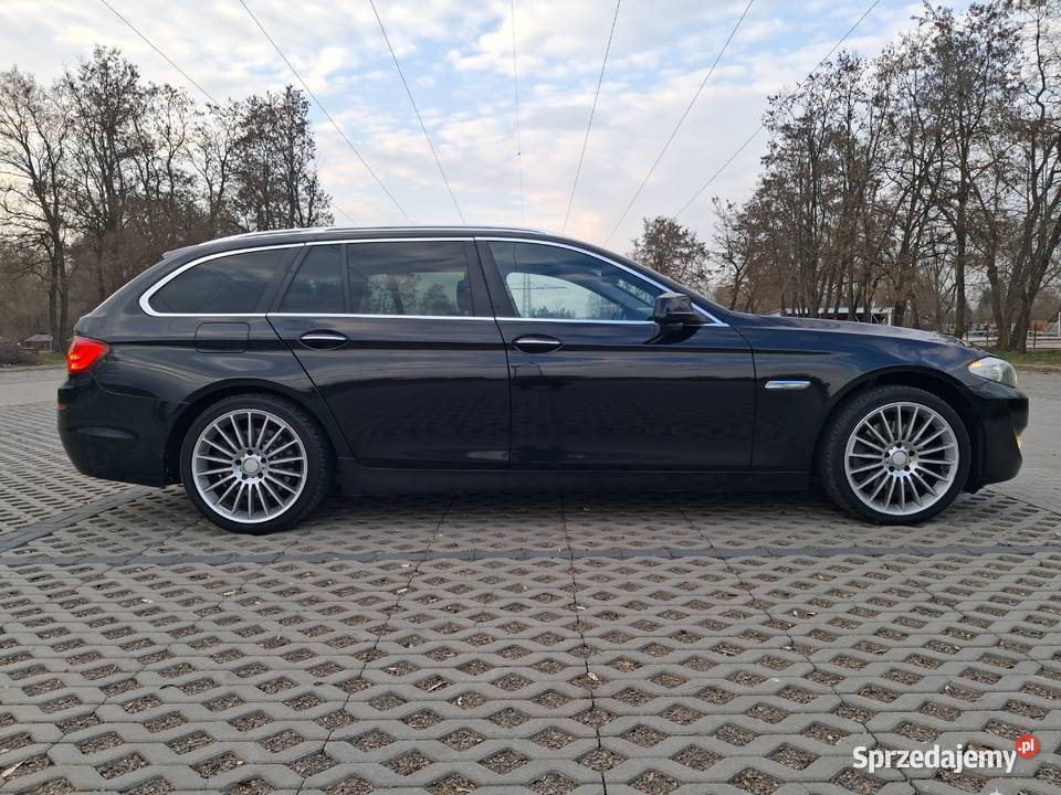 BMW F11 520d Panorama dach Super stan świętokrzyskie