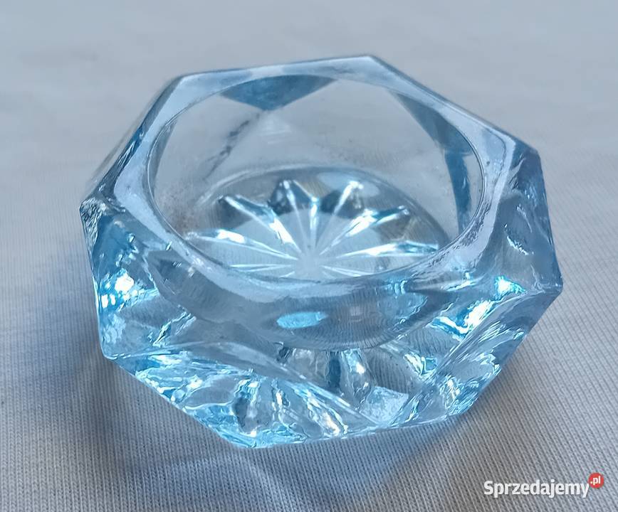 Błękitna solniczka fasetkowana pojedyncza Porcelana i szkło Koźminek