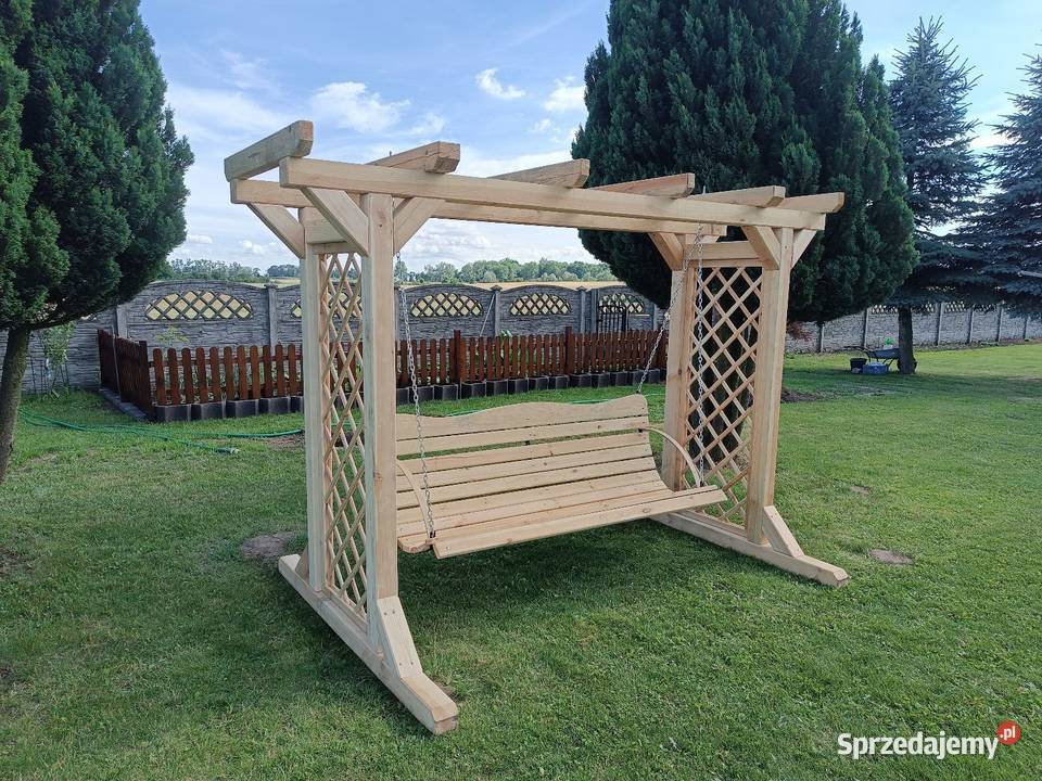 Huśtawka ogrodowa z pergola