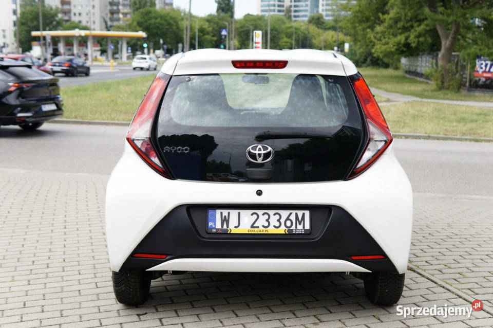 Toyota Aygo 10 72 5d hatchback facelift II 2014 Zarejestrowany w Polsce Warszawa
