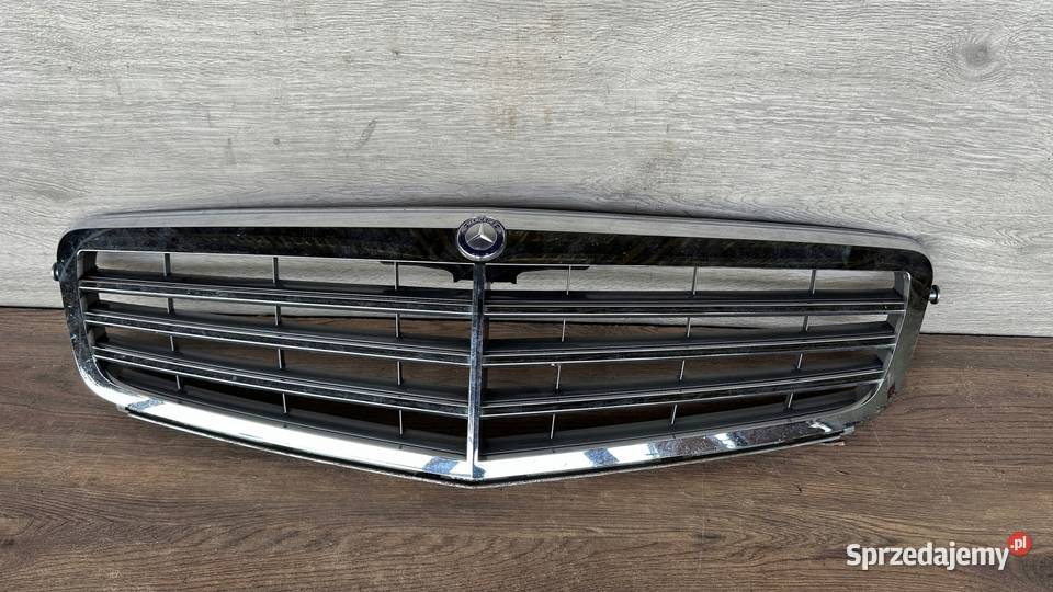 MERCEDES CKLASA W204 ATRAPA GRILL ELEGANCE