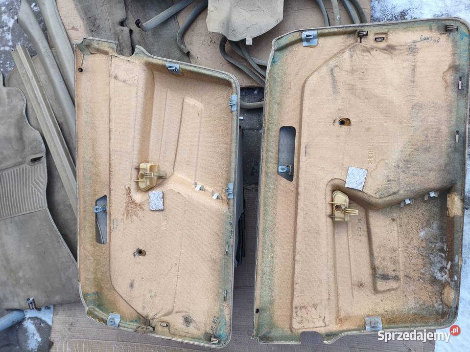 Mercedes 190 W201 boczki drzwiowe tapicerka