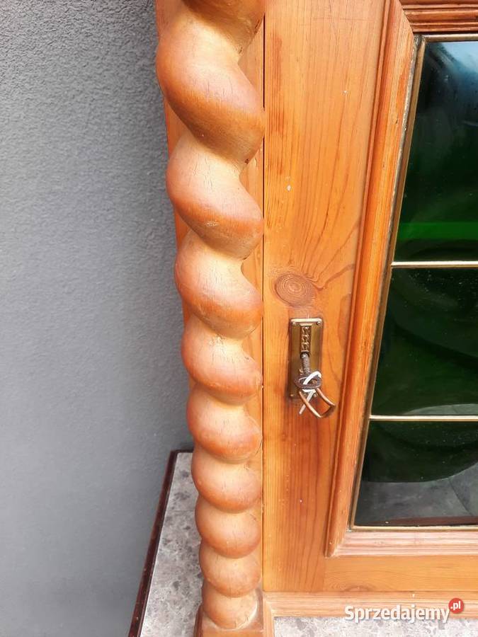 Stara szafka wisząca apteczka zielone gięte Tczew