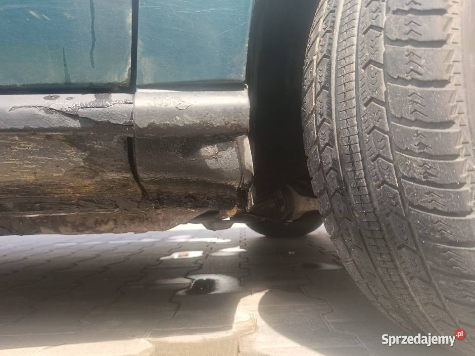 Błotnik Prawy LZ6U Audi A4 B5 a47 osobowe śląskie Myszków