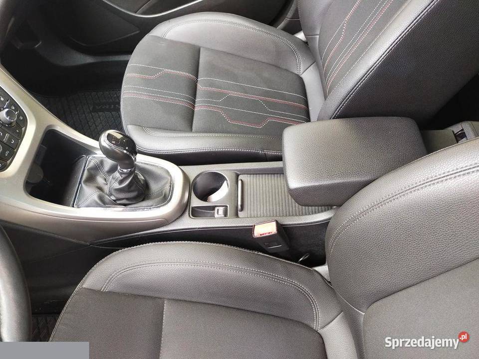 Opel Astra 14 Turbo 140 2012r Bogate wyposażenie Astra Syców sprzedam