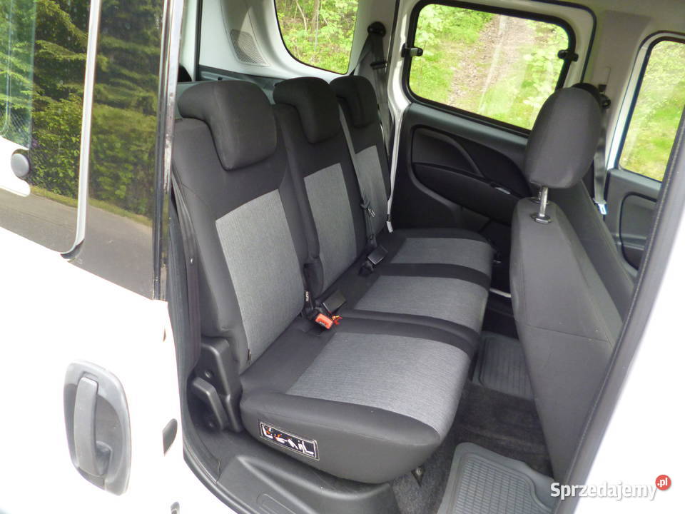 Fiat Doblo 13JTD 5osobowy Klimatyzacja HAK sprzedam